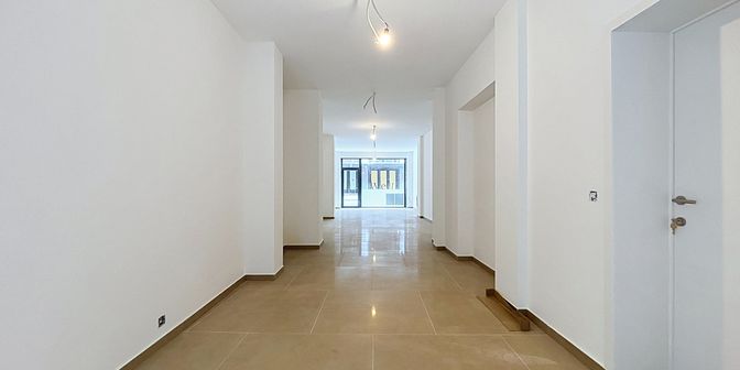 Bedrijfsvastgoed te huur in Rue de la Croix de Fer 98, 1000 Brussel
