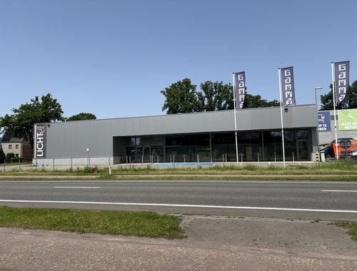                                         Bien commercial à louer à Balen, € 4.950
