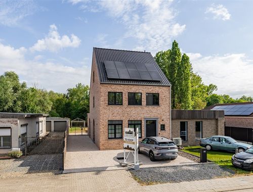                                         Woning te koop in Stekene, € 619.000
