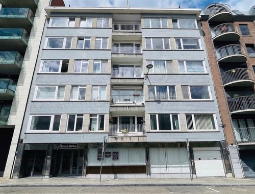                             Studio avec coin lit à vendre à Liège
