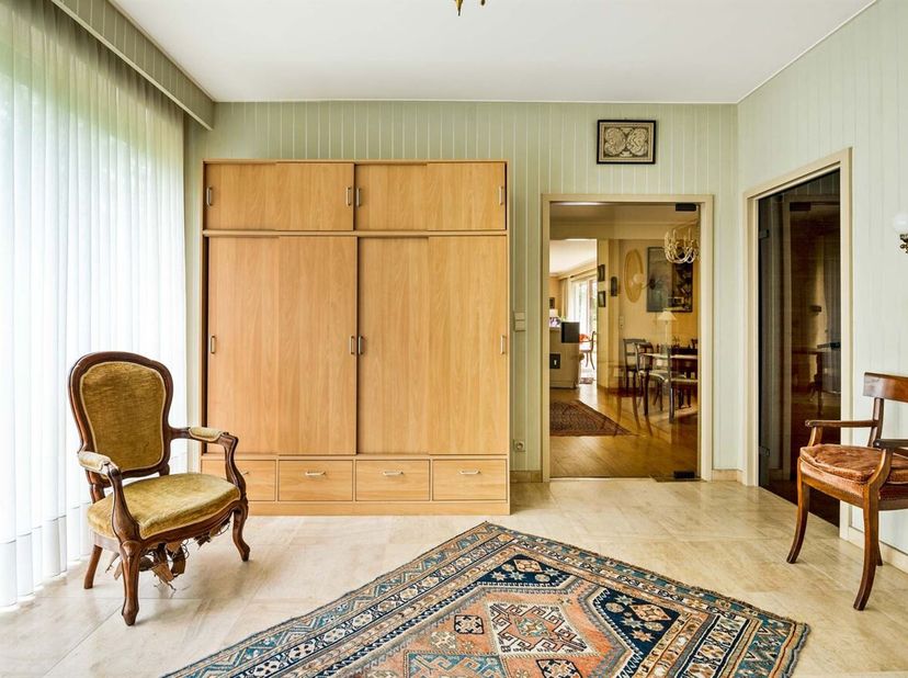 Te renoveren villa op uitzonderlijke toplocatie in Brasschaat <br />
Op één van de meest gegeerde en exclusieve lanen van Brasschaat, de Baillet Latou