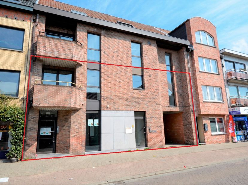 Bien professionnel à vendre
                    à 2150 Borsbeek
