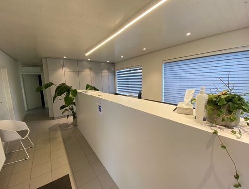                                         Bureaux à louer à Sint-Gillis-Waas, € 1.750
