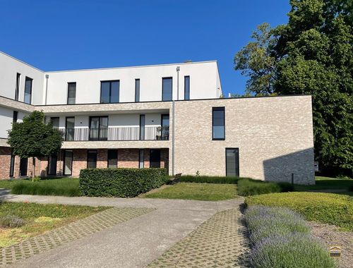                                         Appartement à vendre à Hendrieken, € 550.000

