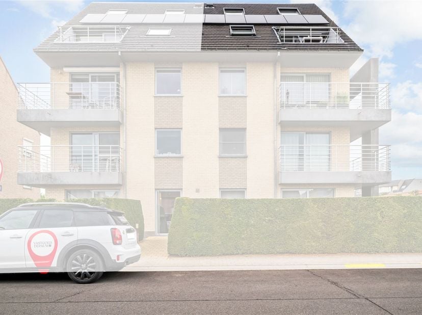 Op zoek naar een comfortabel appartement met ruimte, licht en een gunstige ligging? Dit aangename duplexappartement in residentie Ter Poel bevindt zic