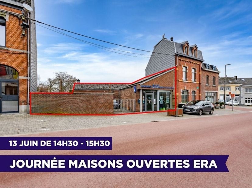 [[ DEZE EIGENDOM NEEMT DEEL AAN DE ERA OPENHUIZENDAG OP 13/06 VAN 14:30 TOT 15:30 ]] Ideaal gelegen in Marloie, op slechts enkele stappen van het stat