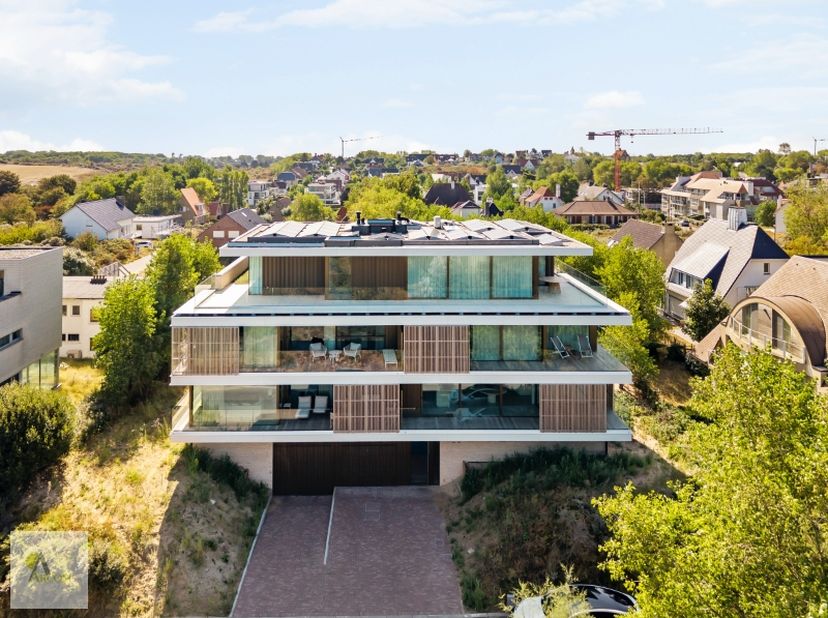 THIS IS IT! Een exclusieve woonbeleving aan zee...<br />
<br />
Fantastisch appartement hoog op de duin, met een prachtig, rustgevend zeezicht en een