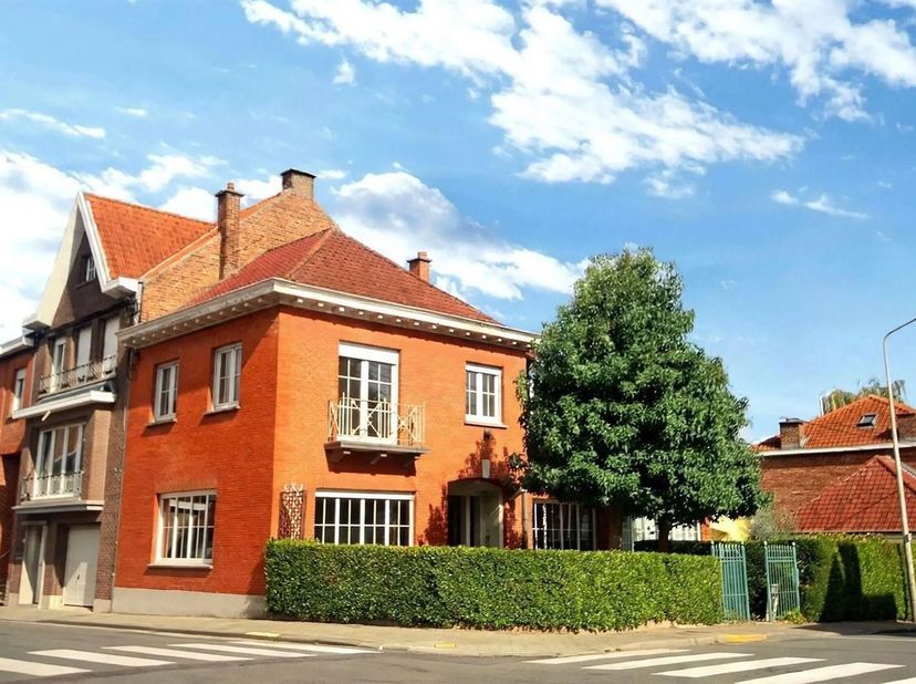 Huis te koop in ,
                    7700 Moeskroen