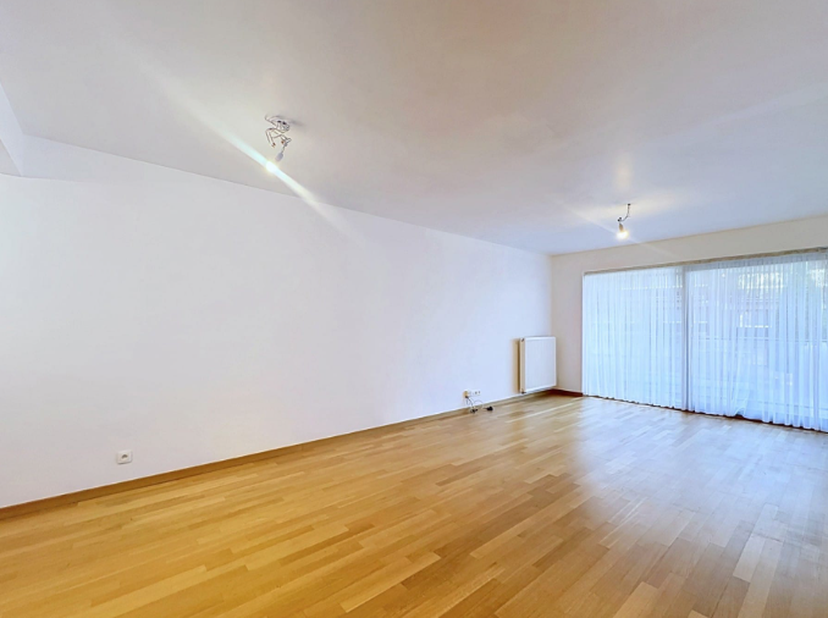 Appartement te koop in ,
                    1081 Koekelberg