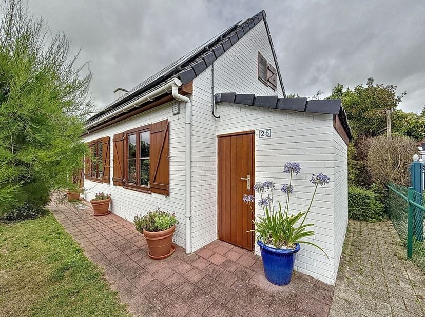 Maison de pêcheur meublée située dans le domaine Nieuwendamme, dans un environnement verdoyant et calme, à distance de marche du port de plaisance de