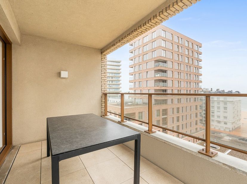 À vendre : appartement fermé élégant à Ostende, situé rue Troon, à quelques pas de la mer et des dunes. Cet appartement récent (construction 2022) fai