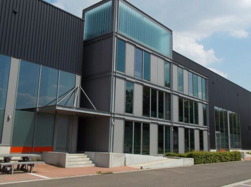 Bien professionnel à louer
                    à 2450 Meerhout