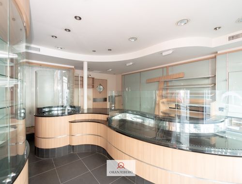                                        Handelspand te koop in Gent, € 345.000
