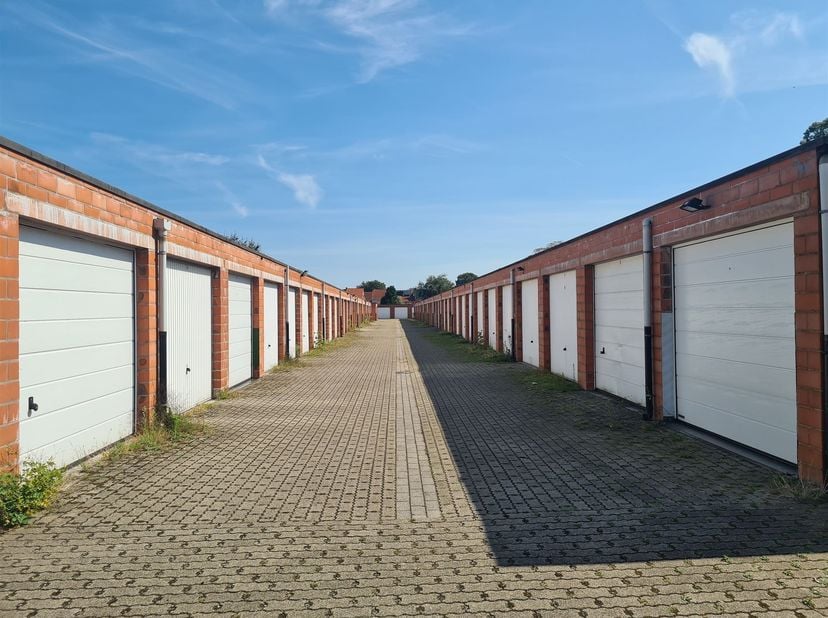 Garage à louer à Heidebloemstraat boîte 30,
                    2300 Turnhout