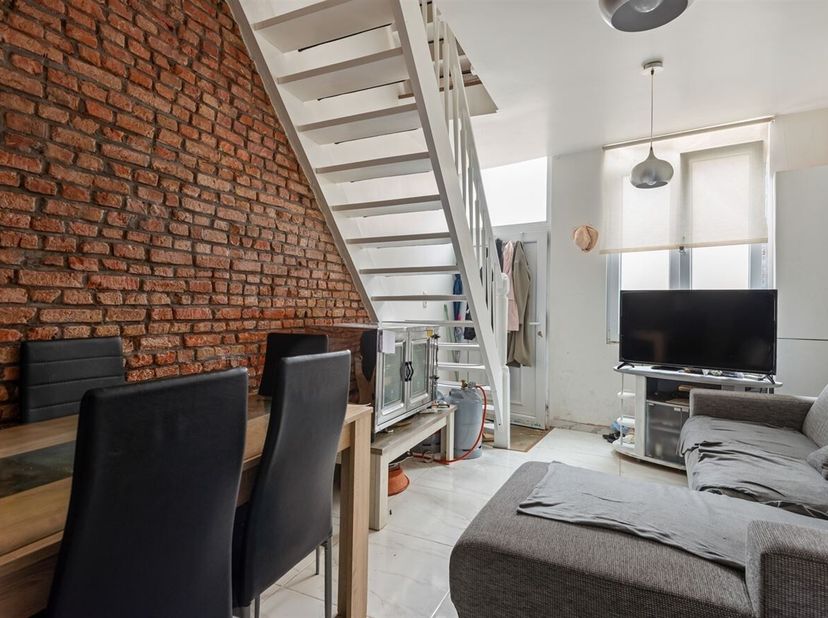 Journée portes ouvertes le samedi 14 mars de 14h à 15h<br />
Cette charmante maison de ville est située dans la rue Philemon Haumanstraat 30, une rue
