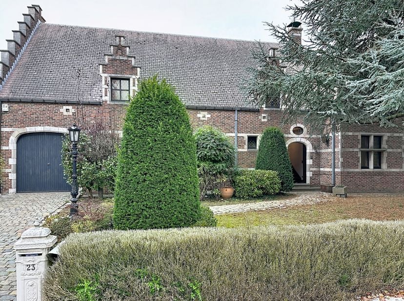 Huis te koop in Jan Frans Willemslaan 23,
                    2500 Lier