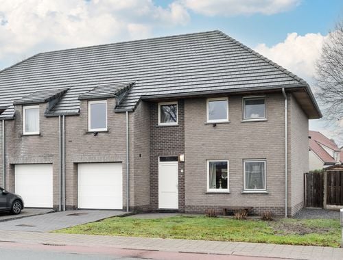                                         Maison à vendre à Overpelt, € 389.000
