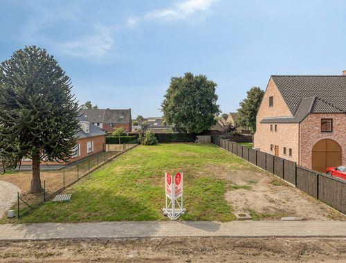                                         Grond te koop in Assebroek, € 295.000
