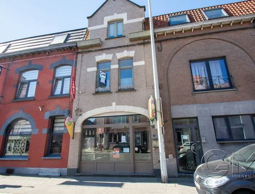                                         Gemengd gebruik te koop in Pecq, € 145.000
