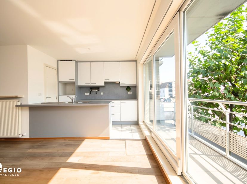 Appartement te huur in Markt 70 bus 2,
                    9800 Deinze