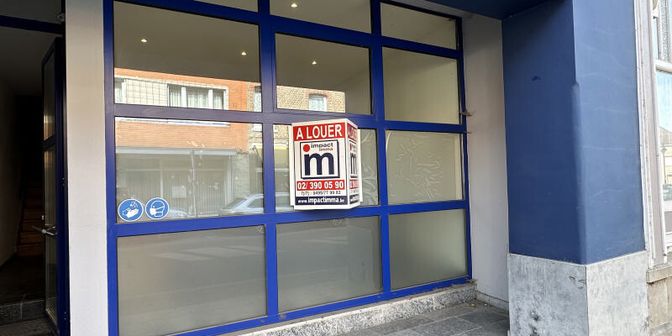 Bien professionnel à louer à 1430 Bierghes