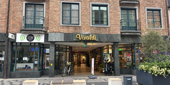 Bedrijfsvastgoed te huur in Kerkstraat 59, 3920 Lommel