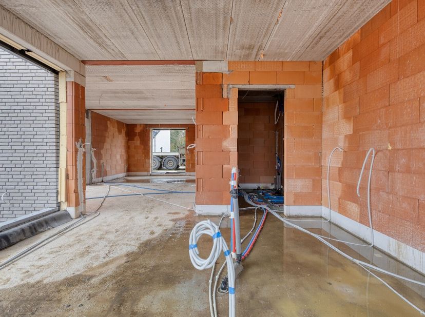 Te koop: moderne open bebouwing in Koersel, gelegen in een rustige residentiële buurt. Deze nieuwbouw woning (bouwjaar 2026) combineert eigentijdse ar