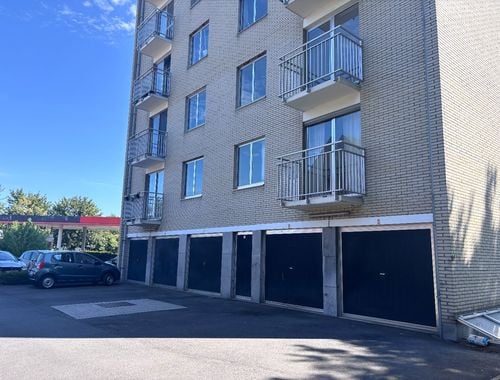                                         Garage te huur in Sint-Michiels, € 70
