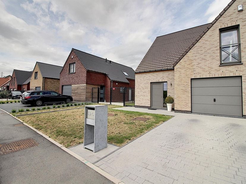 Huis te huur
                    in 7730 Evregnies