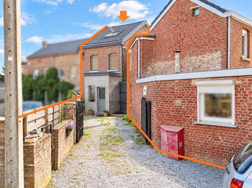 Maison à vendre à Rue Waoury, 20,
                    4610 Queue-du-Bois