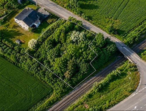                                         Terrain à vendre à Frasnes, € 30.000
