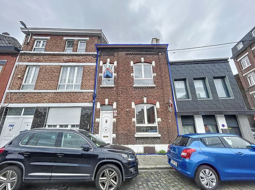 L'agence&amp;nbsp;SKYIMMO vous propose cette belle maison d'une superficie habitable de 135 m². Ce bien situé dans un quartier calme de BRESSOUX est compo
