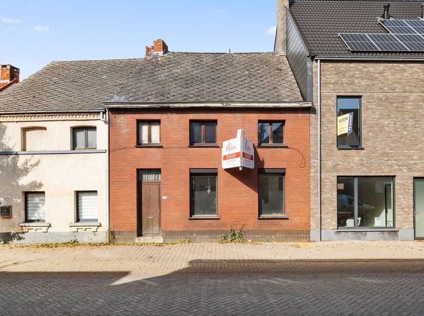 Huis te koop in Hoogzand 9,
                    2235 Westmeerbeek