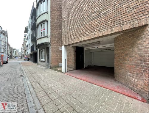                                         Place de stationnement à louer à Oostende, € 110
