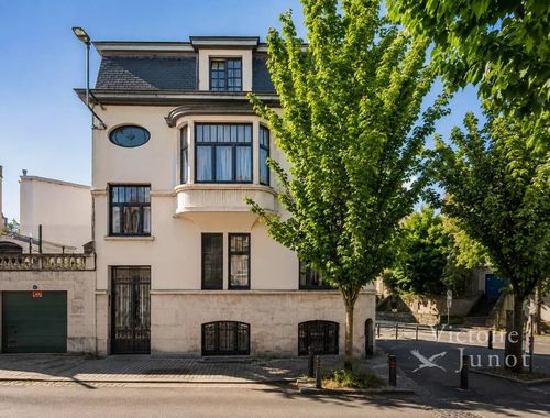                                         Woning te huur in Sint-Pieters-Woluwe, € 3.650
