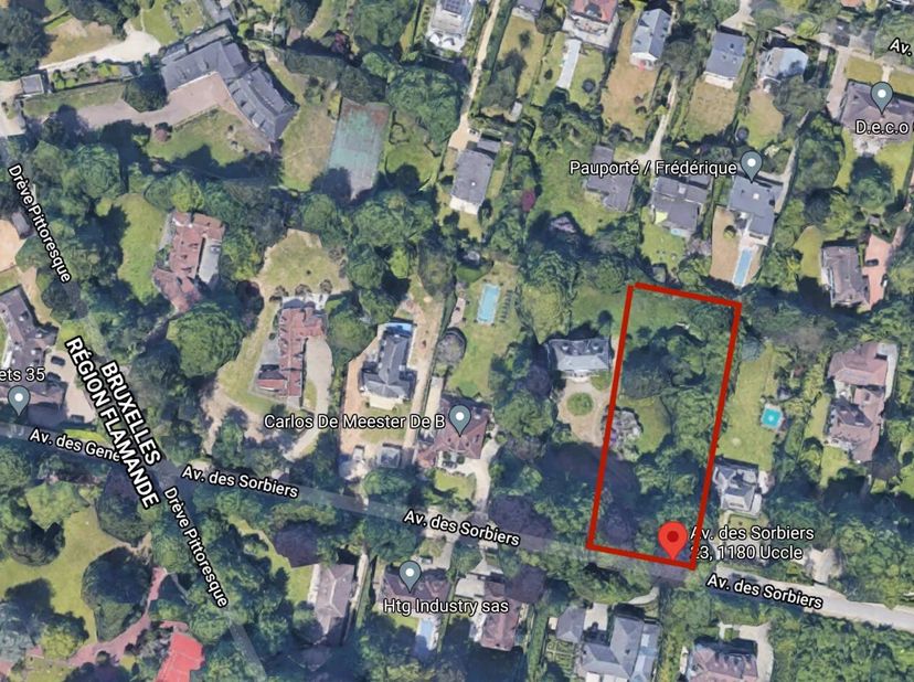 Uccle - Prince d'Orange - Très beau terrain à bâtir de +/- 28 ares bien orienté sud-ouest .<br />
Issu dune parcelle originelle d'environ 55 ares, et