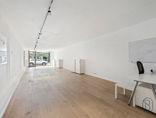                                         Gemengd gebruik te koop in Kortrijk, € 365.000
