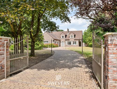                                         Villa te koop in Koersel, € 850.000
