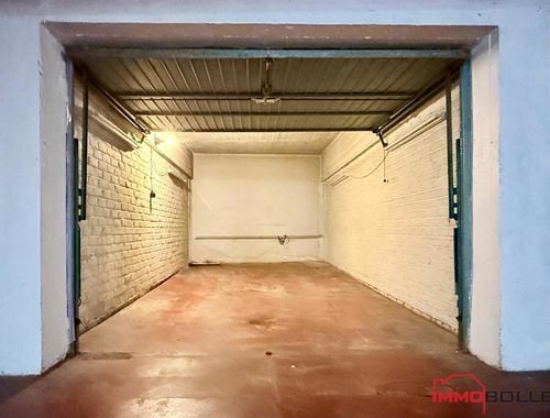                                         Garagebox te koop in Oudergem, € 40.000
