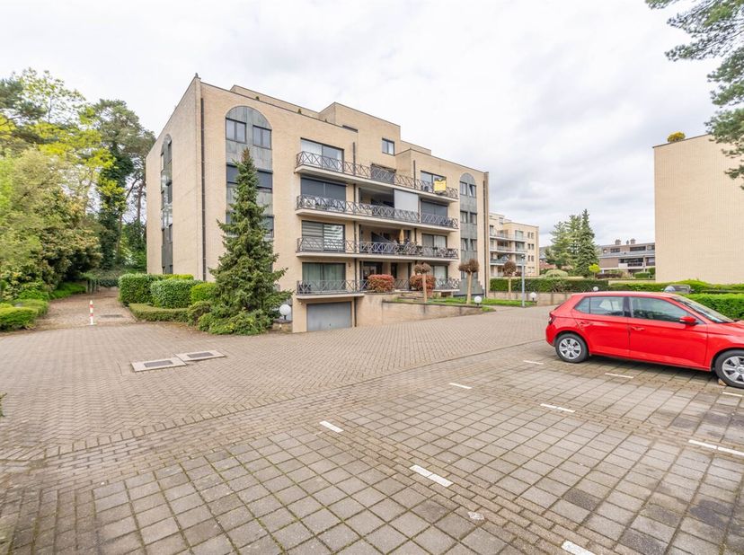 Energiezuinig appartement met 2 slaapkamers in het centrum van Maasmechelen<br />
Ligging: <br />
Dit appartement is uitstekend gelegen in het centrum
