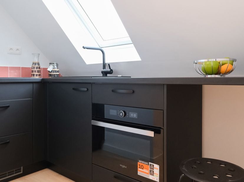 Studio lumineuse et agréable à proximité du Bourgoyen<br />
EPC : B<br />
Mobiscore : 9,1/10<br />
À distance de marche des commerces, des transports