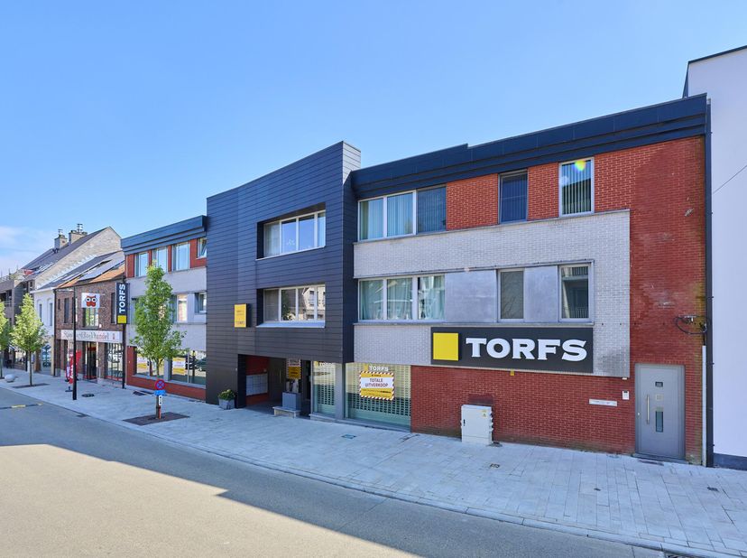 Bien professionnel à louer
                    à 3580 Beringen
