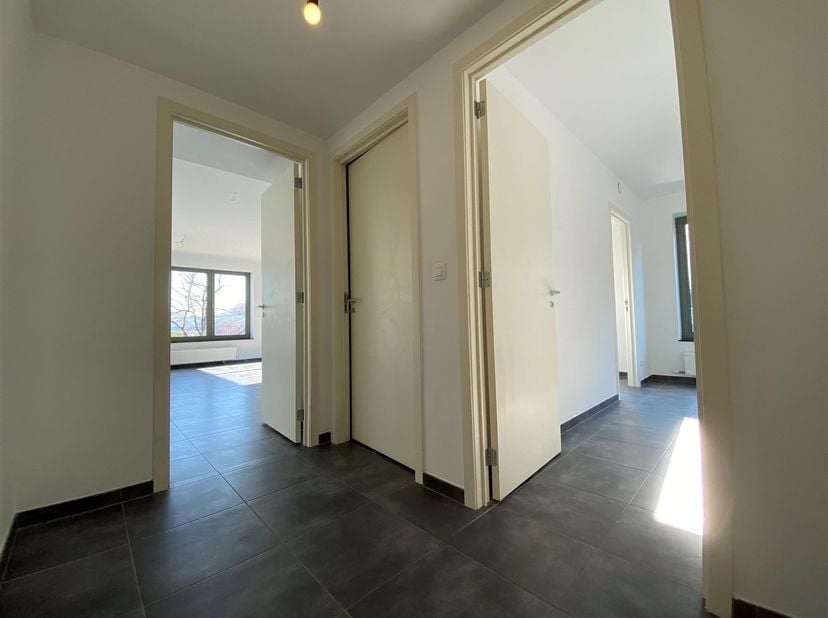 Lichtrijk appartement met 1 slaapkamer, zonnig terras en fietsenstalling<br />
<br />
Op een rustige locatie bevindt zich dit verzorgd appartement o