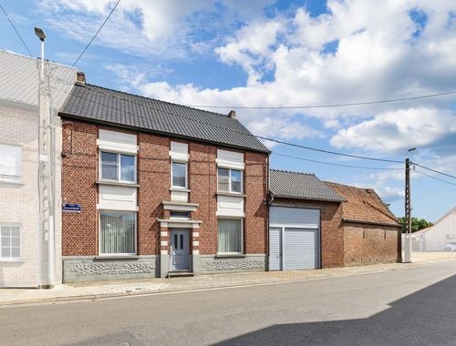                                         Boerderij te koop in Aspelare, € 389.000
