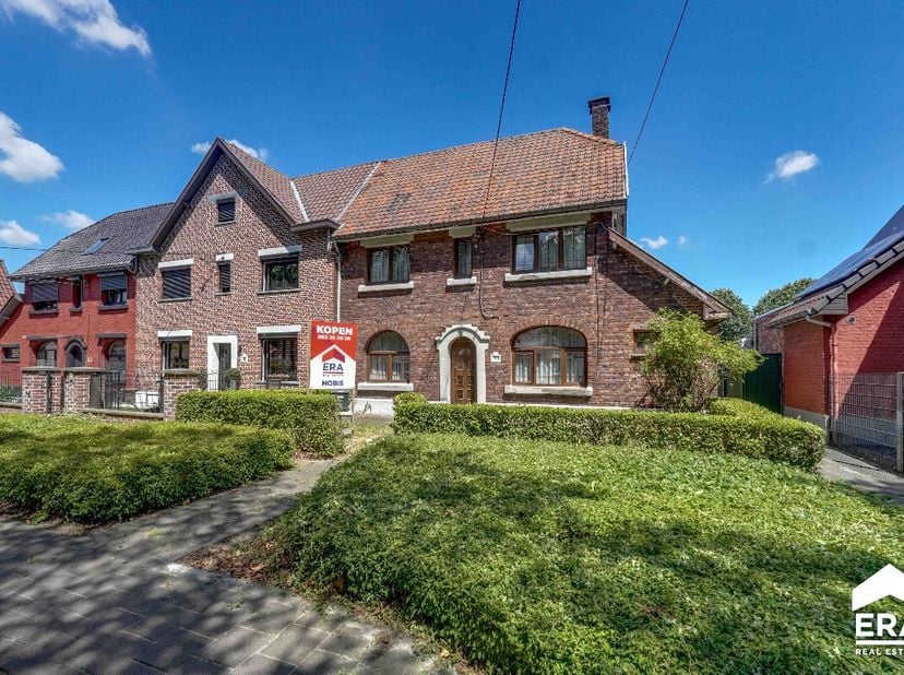 Huis te koop in Steenbeukstraat 6,
                    3600 Genk