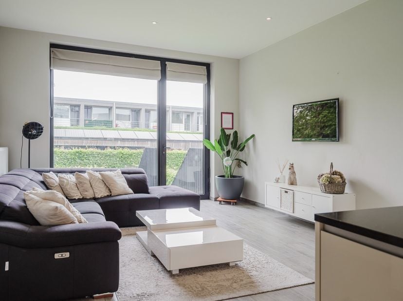 Dit unieke en instapklare loftappartement, gelegen in residentie Seymour Park, combineert de ruimtelijkheid en uitstraling van een woning met het comf