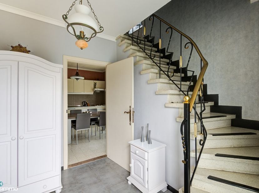 VERZORGDE VRIJSTAANDE GEZINSWONING MET RUIME TUIN IN DIEPENBEEK<br />
<br />
*** Bekijkt u deze woning via een aanverwante website? Surf dan naar http