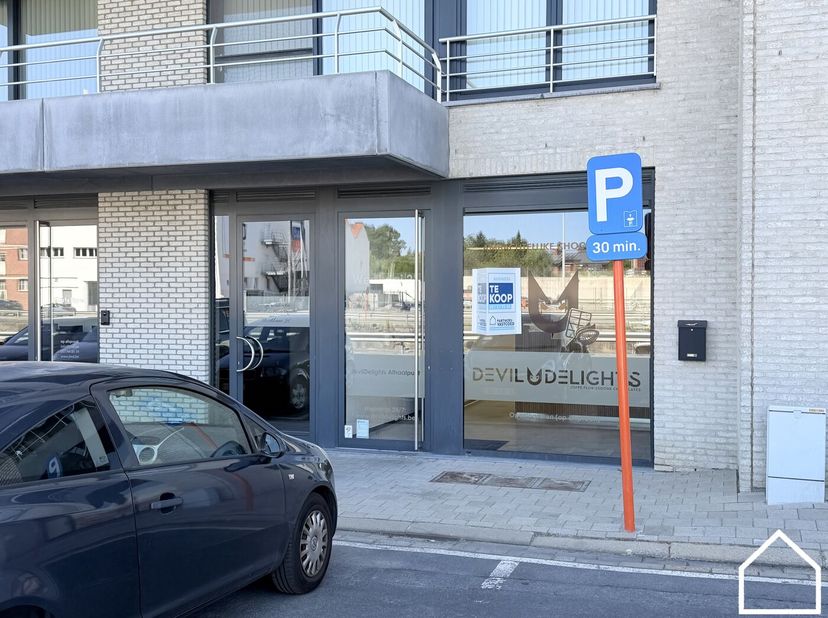 Bien professionnel à vendre
                    à 8900 Ieper