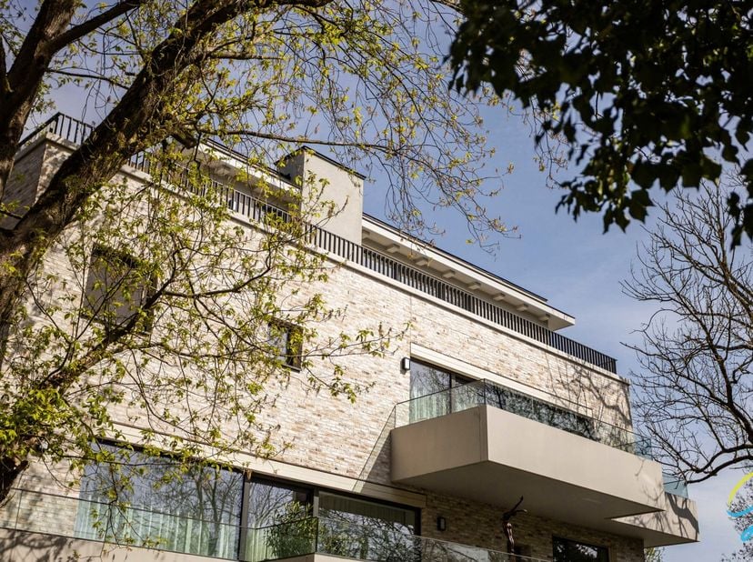 Résidence Huize Stella est un projet de nouvelle construction à taille humaine, conçu par Caan Architecten, et idéalement situé à proximité de De Ster
