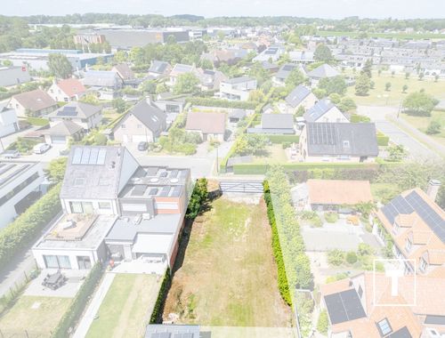                                         Terrain à bâtir à vendre à Melle, € 280.000

